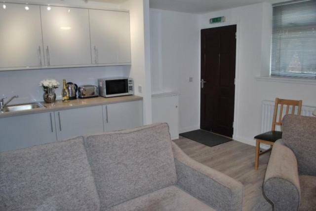 Gallowgate Square Apartments Ларгс Экстерьер фото